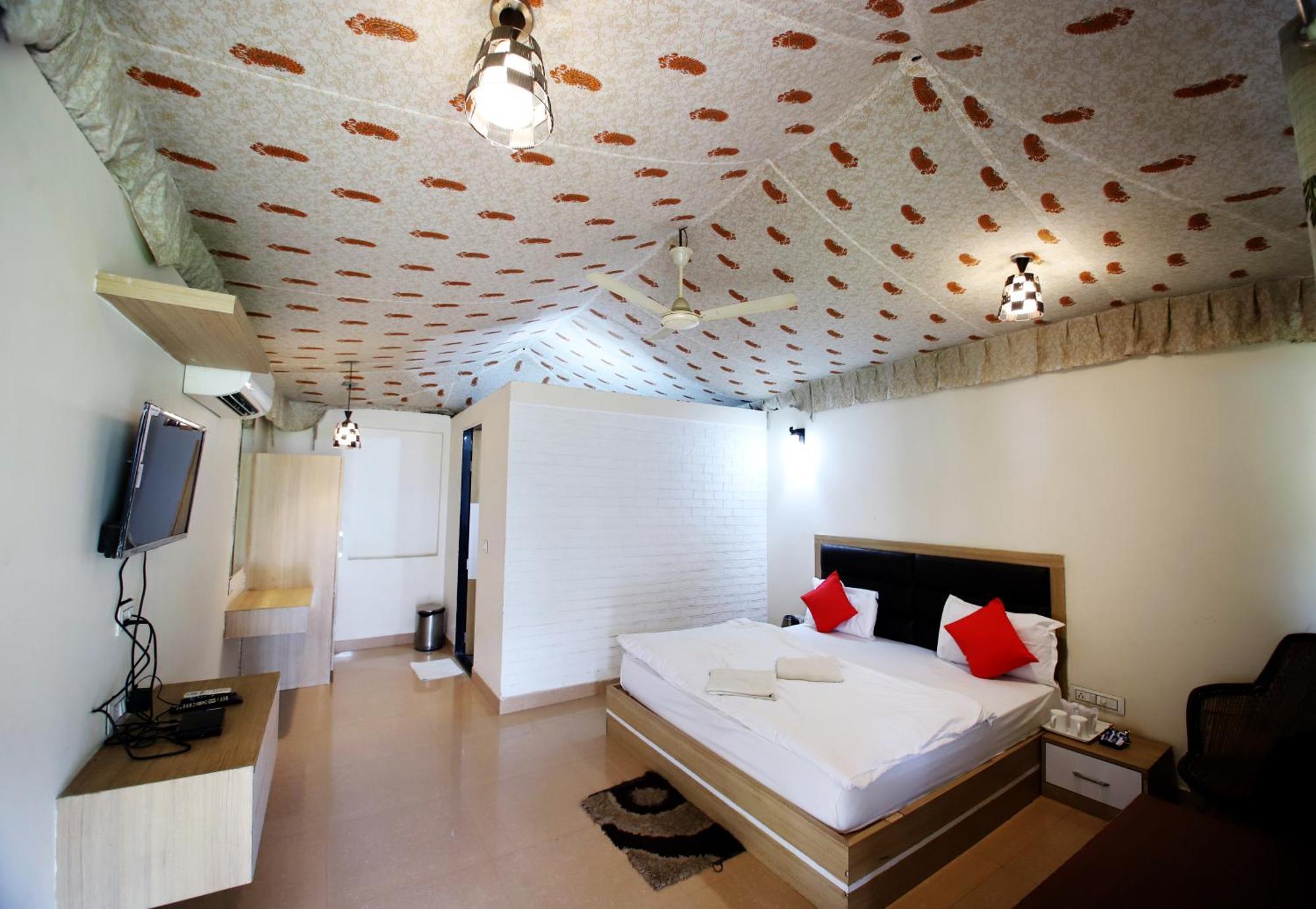 Virat Resorts, Sariska Rajasthan Bairāt Camera foto
