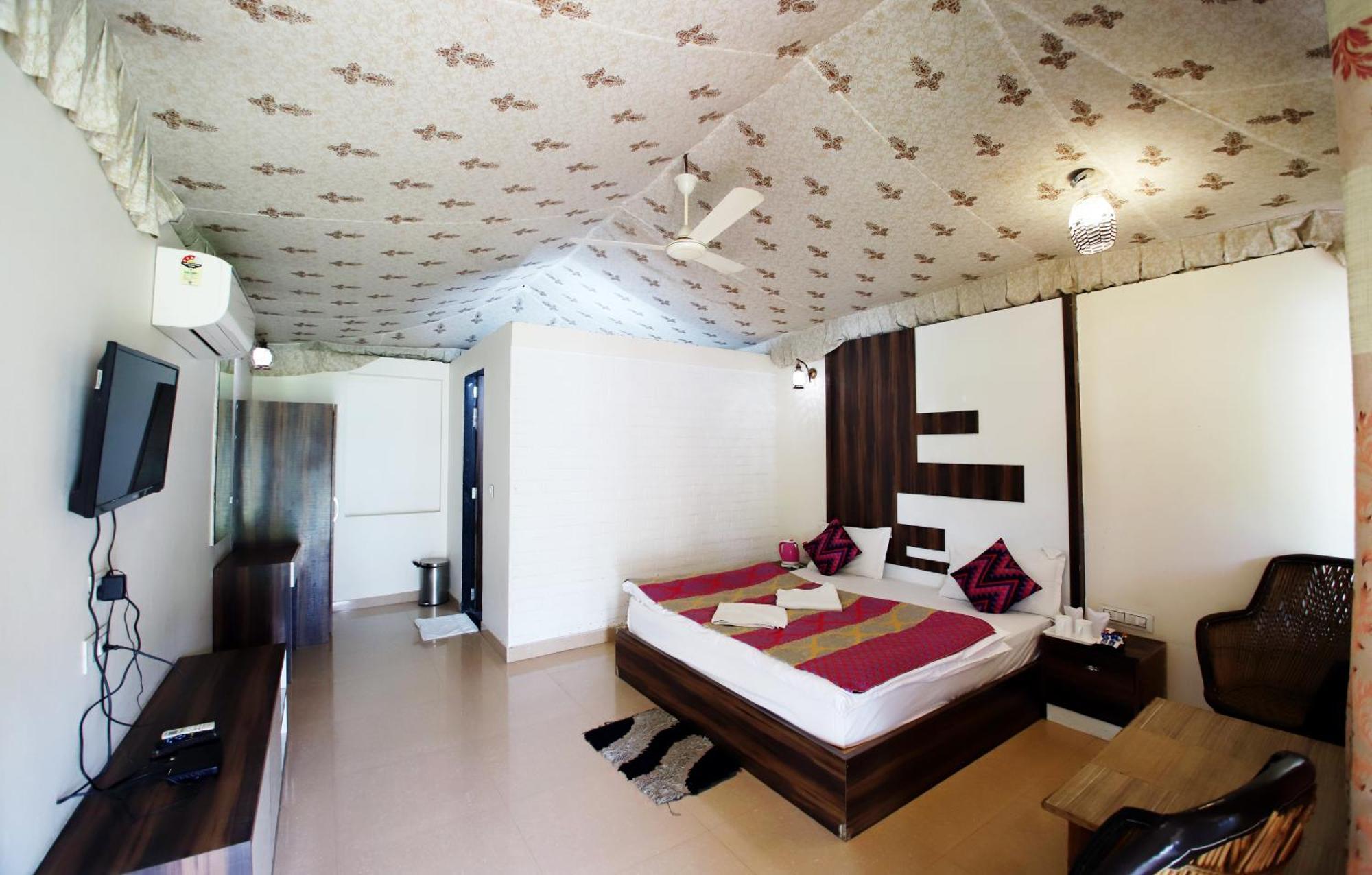 Virat Resorts, Sariska Rajasthan Bairāt Camera foto